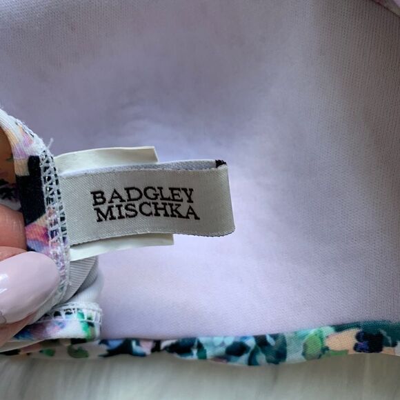 Badgley Mischka Fiona Shirred Swim Top Size 6 - Picture 8 of 9